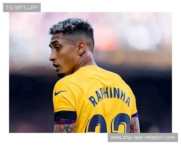 巴萨拉菲尼亚禁区内抢点先拔头筹