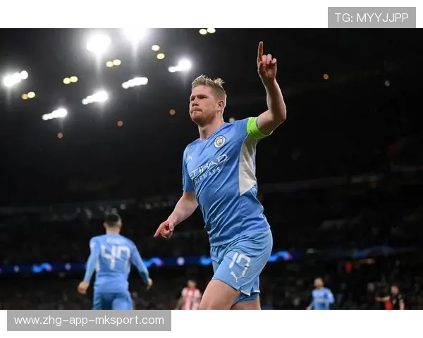 德布劳内半转身送出外脚背直塞，曼城再度形成良机：创造力在球场的现代解码